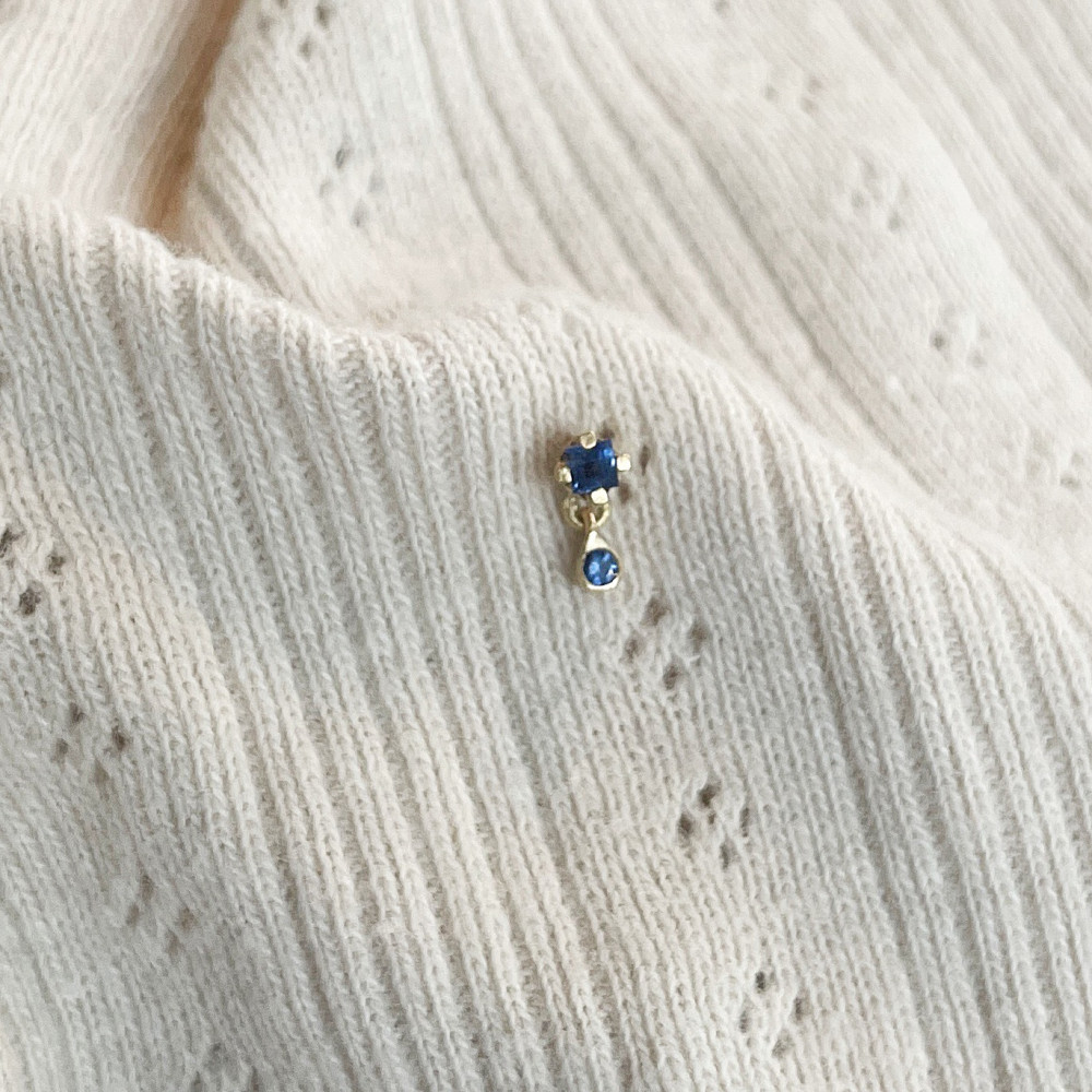 Double Sapphire stud